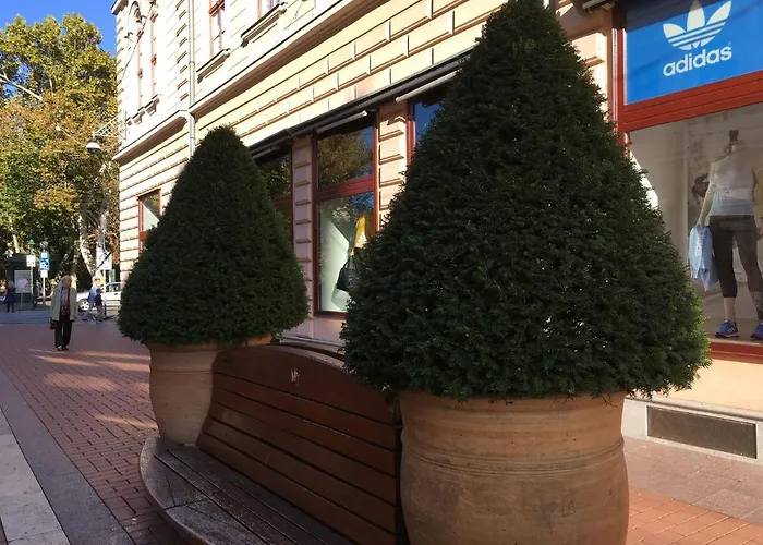 Gutenberg Apartments
